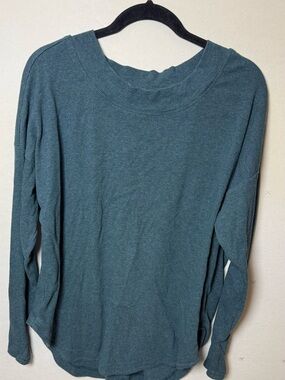 Athleta Teal Long Sleeve Scoop Neck Tee